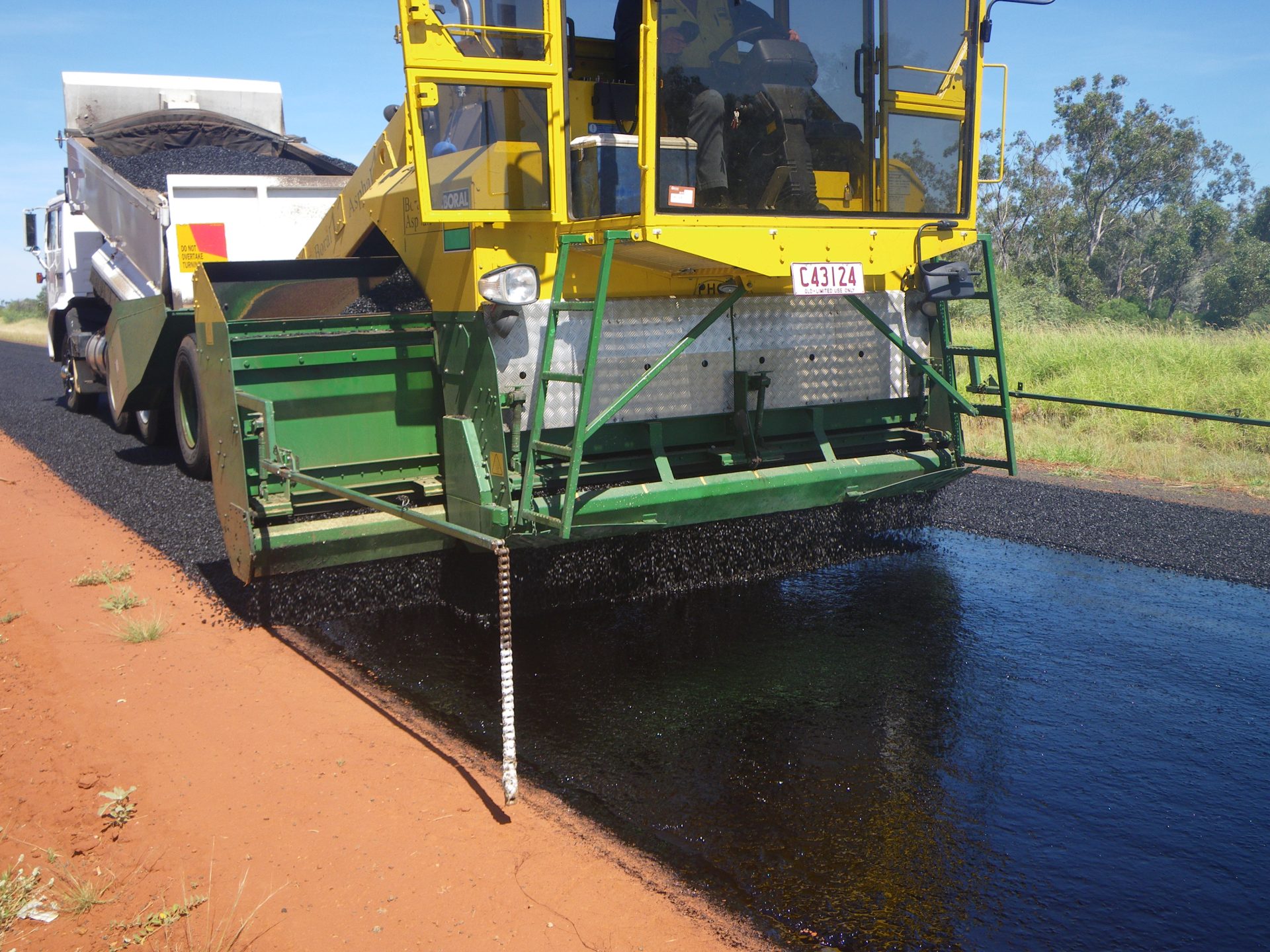 RS46106_Bitumen_website_052018_xtra_16